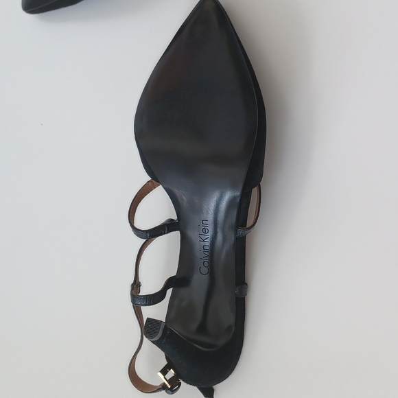 New Calvin Klein Black Suede Stiletto Heel Pumps - Picture 3 of 6